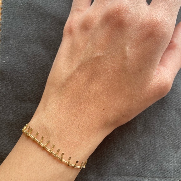 Gold Delicate Bracelet stainless steel - Picture 5 of 5